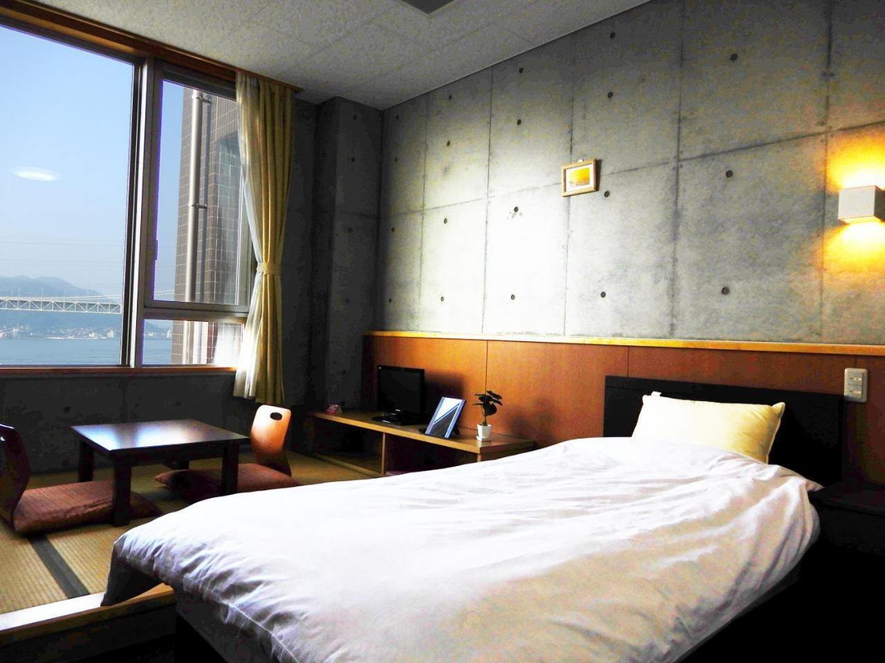 Shimonoseki Hinoyama Youth Hostel Kitakyushu Bagian luar foto